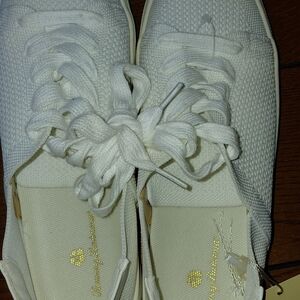 Tommy Bahama Shayla BEACH White NWT Textured Sneakers SZ 9